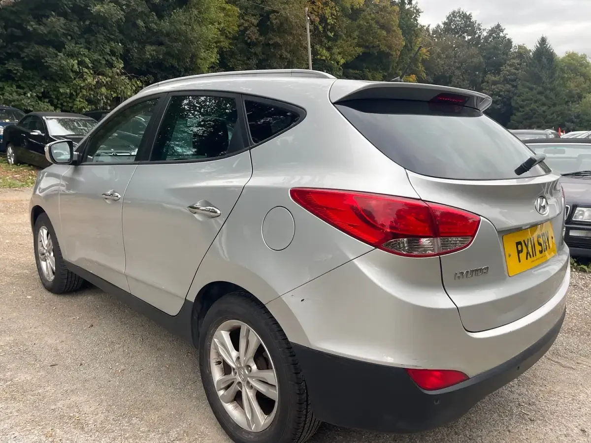 Used Hyundai ix35 Premium 115 HP (84 kW) 2011 Silver SUV