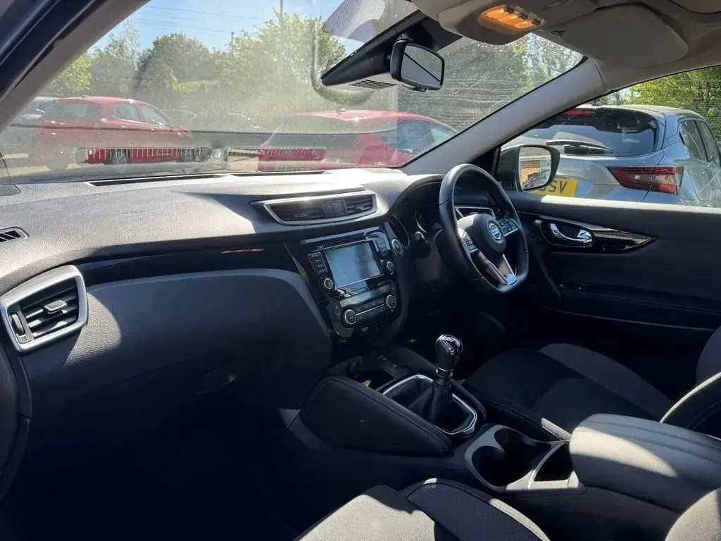 Used Nissan Qashqai N-Connecta 2021 Grey SUV