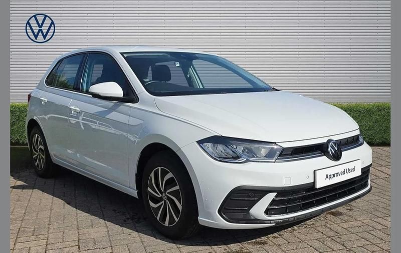 Used VW Polo Life 95 HP (69 kW) 2022 White Hatchback