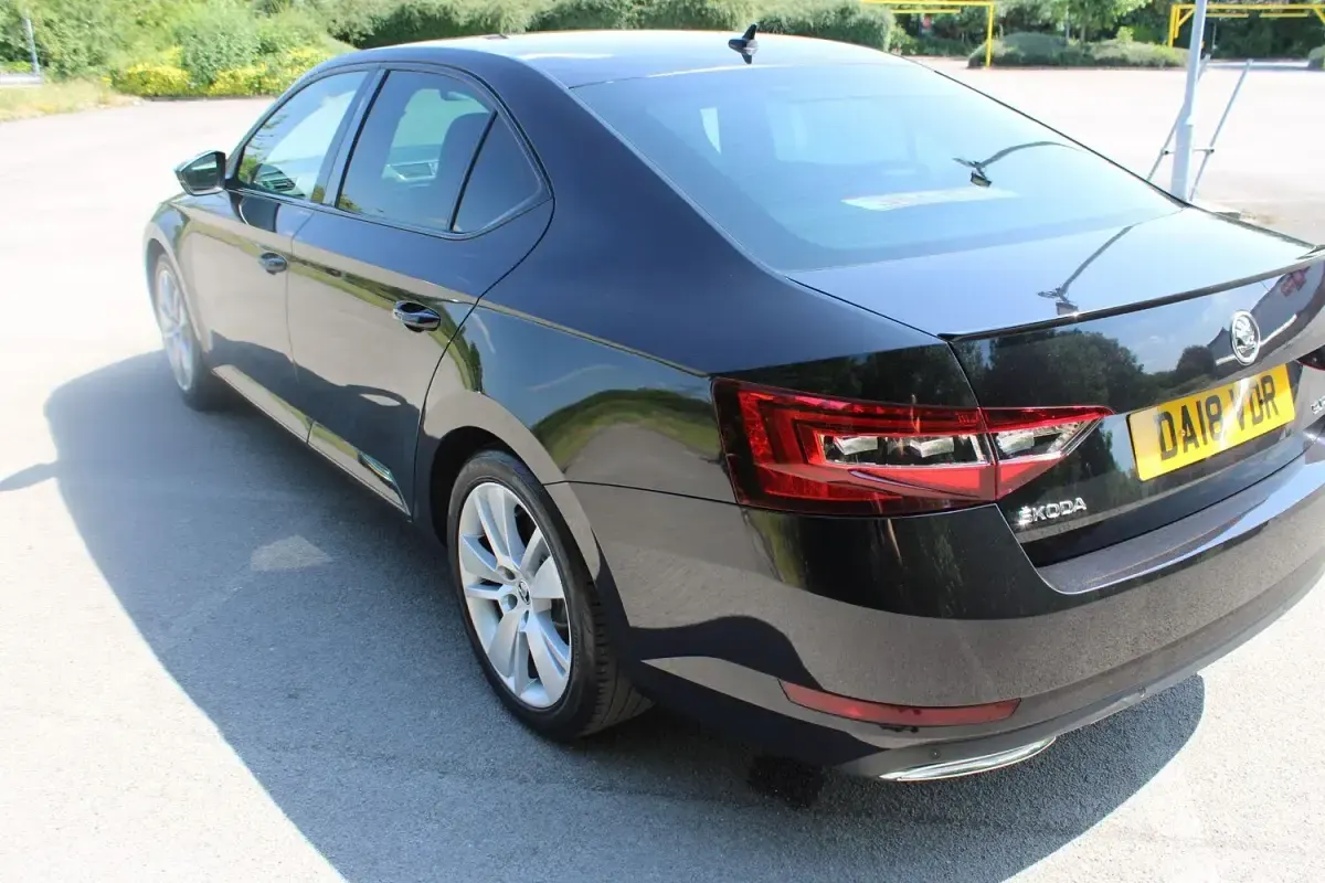 Used Skoda Superb SportLine 150 HP (110 kW) 2018 Black Hatchback