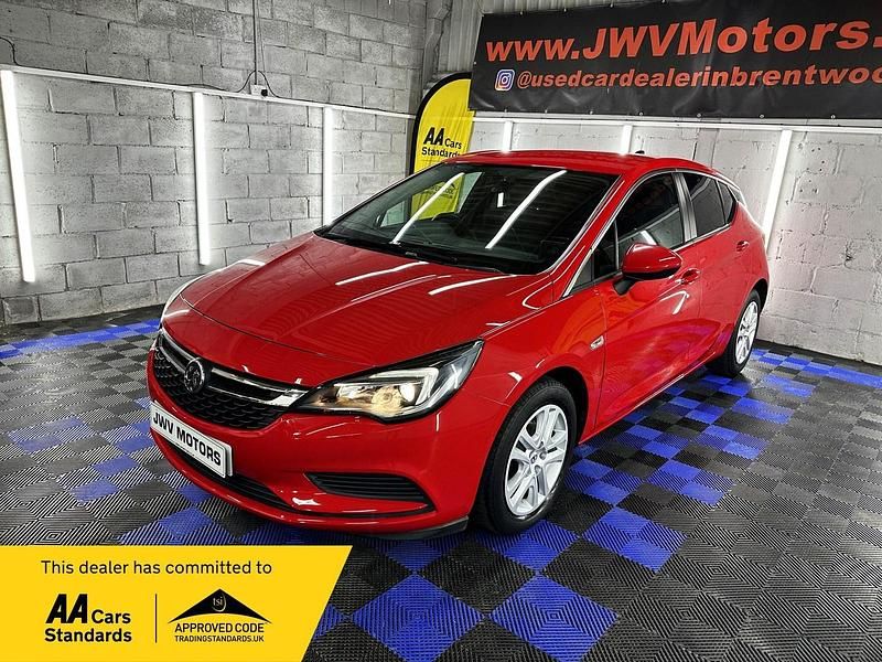 Red Used 2016 Vauxhall Astra S Hatchback | £5,995 (Fair price) - Image 1/4