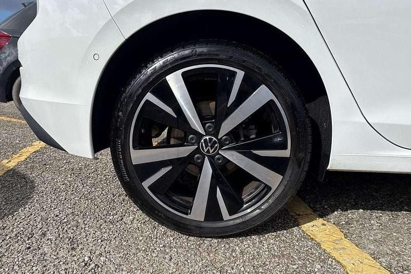 Used VW Golf VIII Match 150 HP (110 kW) 2025 White Hatchback