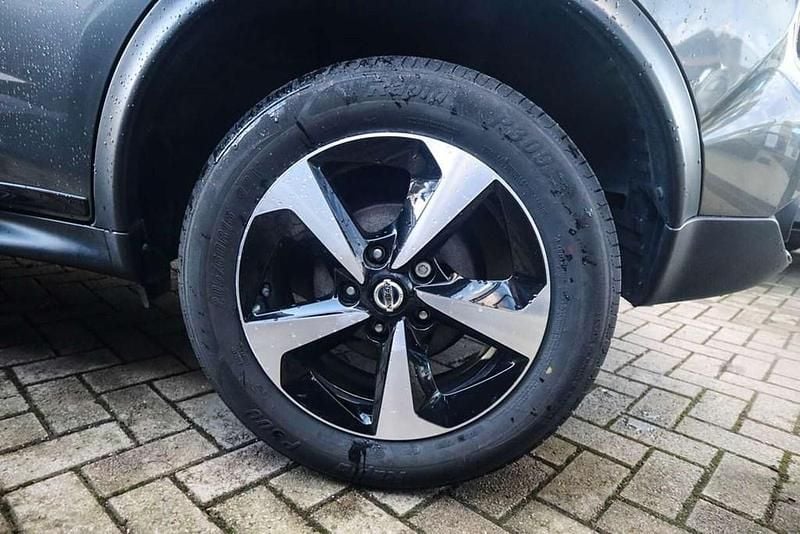 Used Nissan Juke 110 HP (80 kW) 2019 Grey SUV