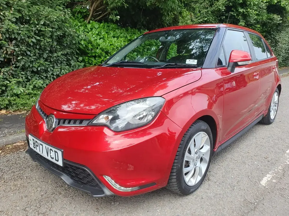 Used MG MG3 106 HP (77 kW) 2017 Red Hatchback