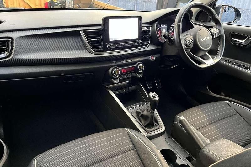 Image 2/4