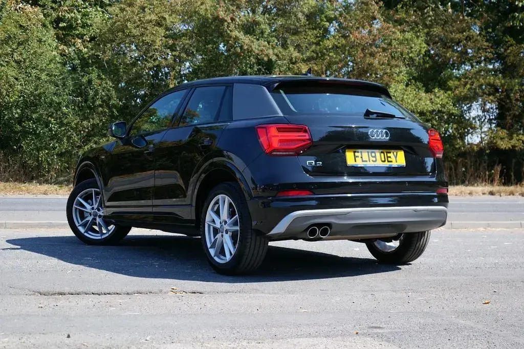 Used Audi Q2 S-Line 150 HP (110 kW) 2019 Black SUV