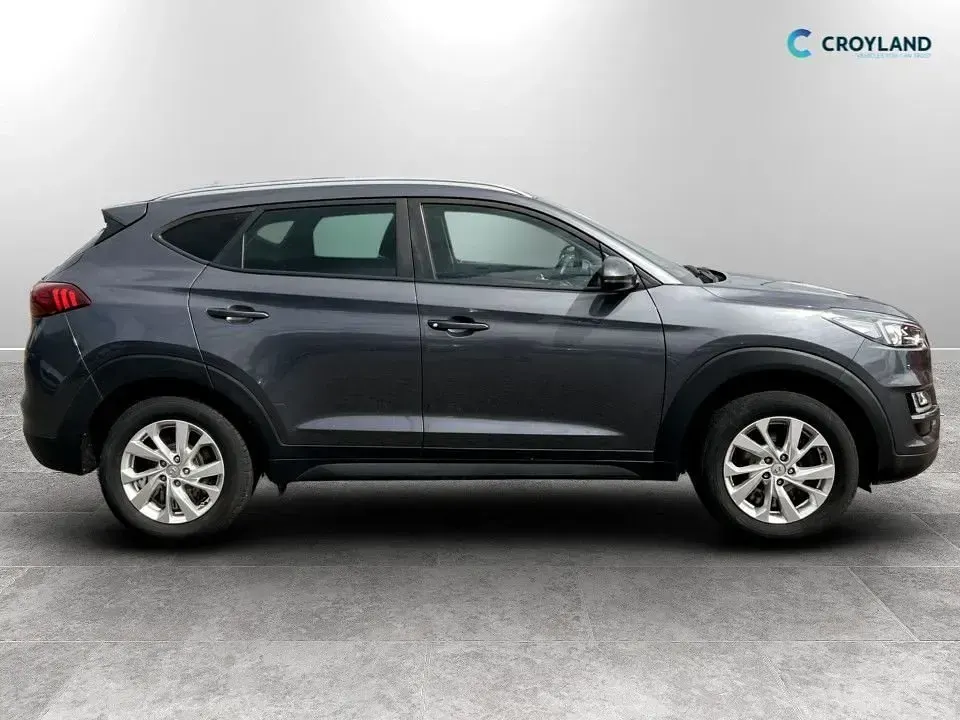 Used Hyundai Tucson SE 132 HP (97 kW) 2020 Grey SUV