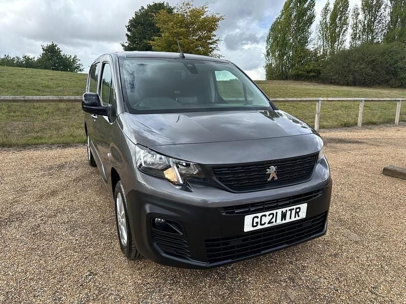 Grey Used 2021 Peugeot Partner S MPV | £12,975 (A bit pricey) - Image 1/4