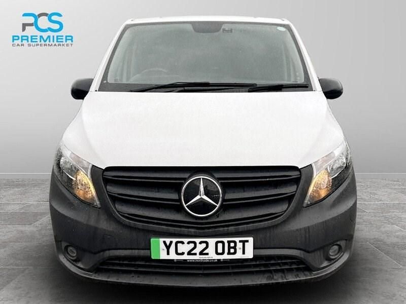 Used Mercedes e-Vito Progressive 85 kW (116 HP) 2022 White MPV