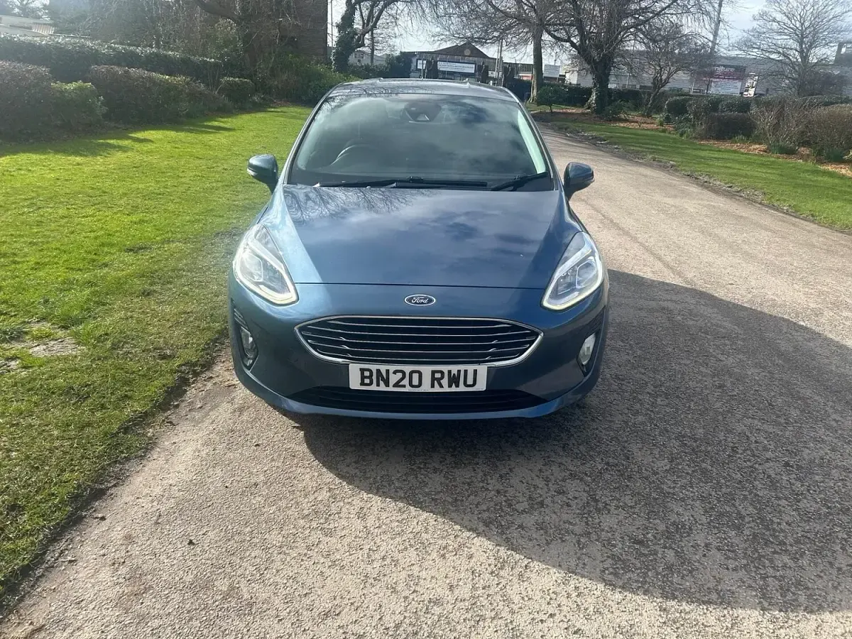 Used Ford Fiesta Titanium 95 HP (69 kW) 2020 Blue Hatchback