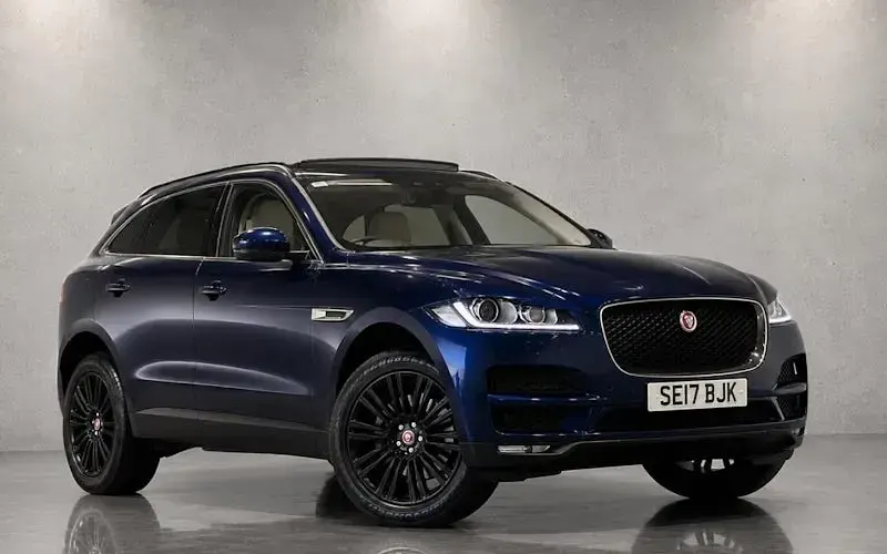 Used Jaguar F-Pace Portfolio 180 HP (132 kW) 2017 SUV