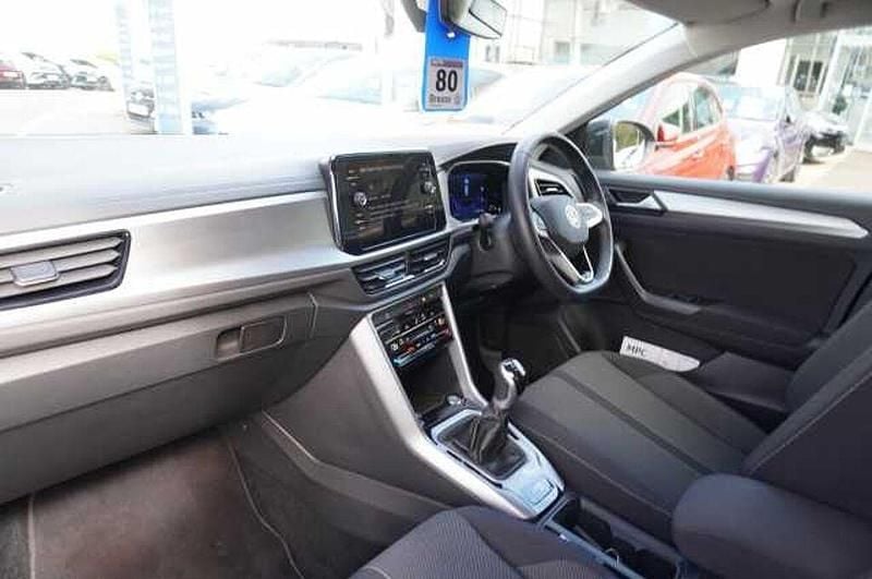 Używany VW T-Roc 115 KM (84 kW) 2024 SUV