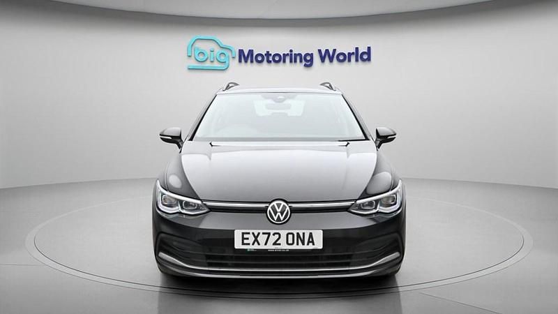 Used VW Golf VIII Style 115 HP (84 kW) 2022 Black Estate