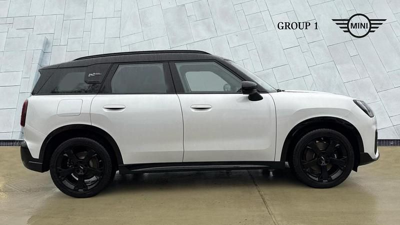 Used Mini Countryman Sport 170 HP (125 kW) 2024 White SUV