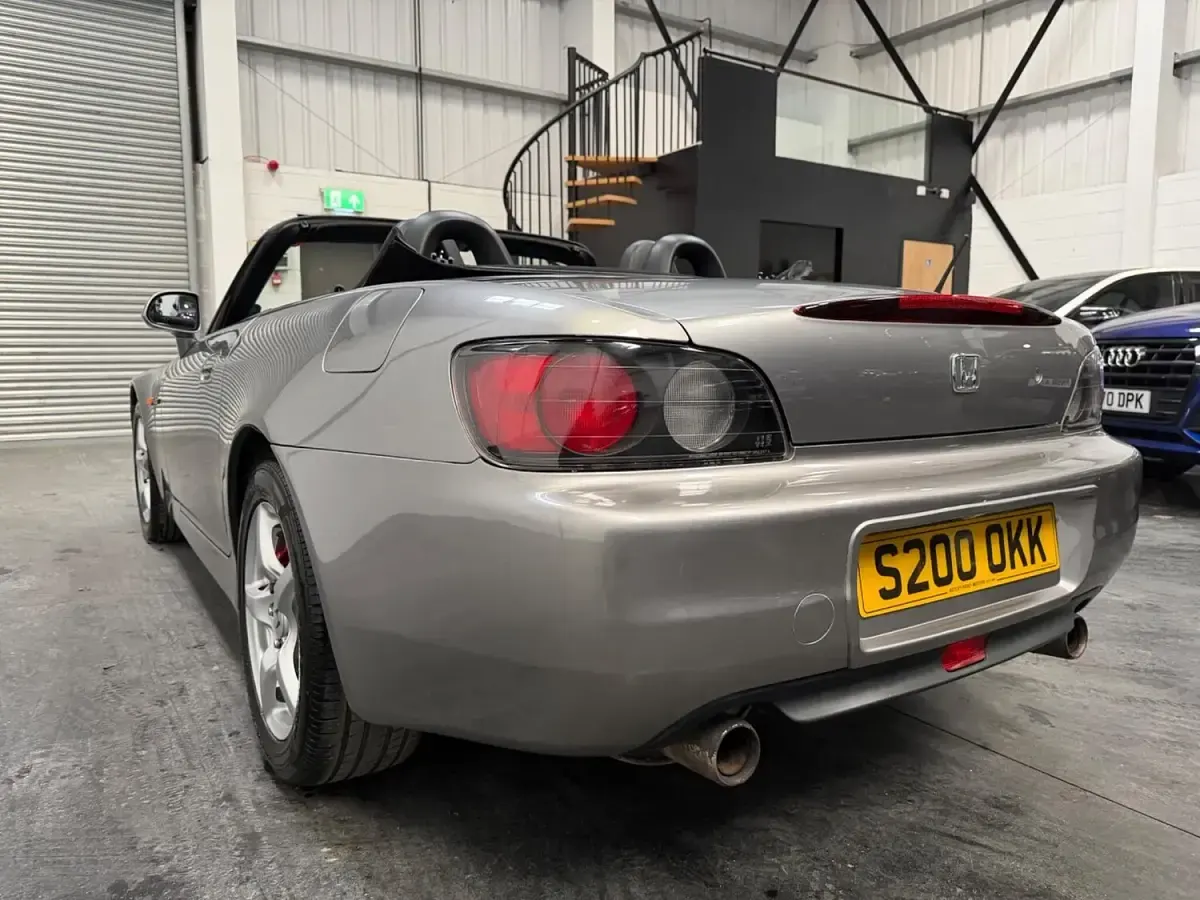 Used Honda S 2000 S 240 HP (176 kW) 2000 Silver Cabriolet