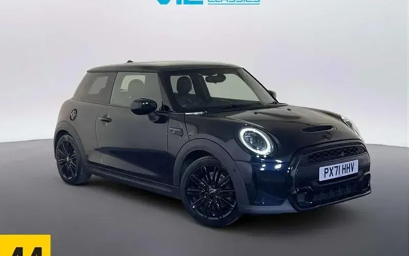 Used Mini Cooper S Exclusive 178 HP (130 kW) 2021 Hatchback