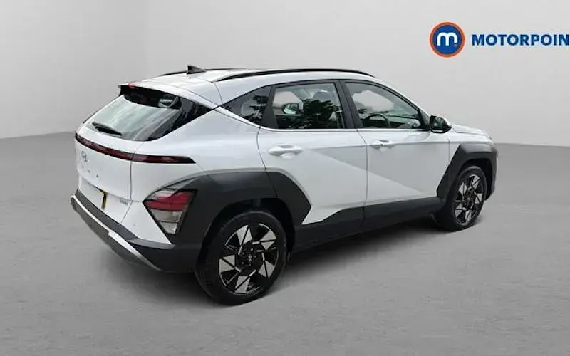 Used Hyundai Kona Advanced 137 HP (100 kW) 2026 White SUV