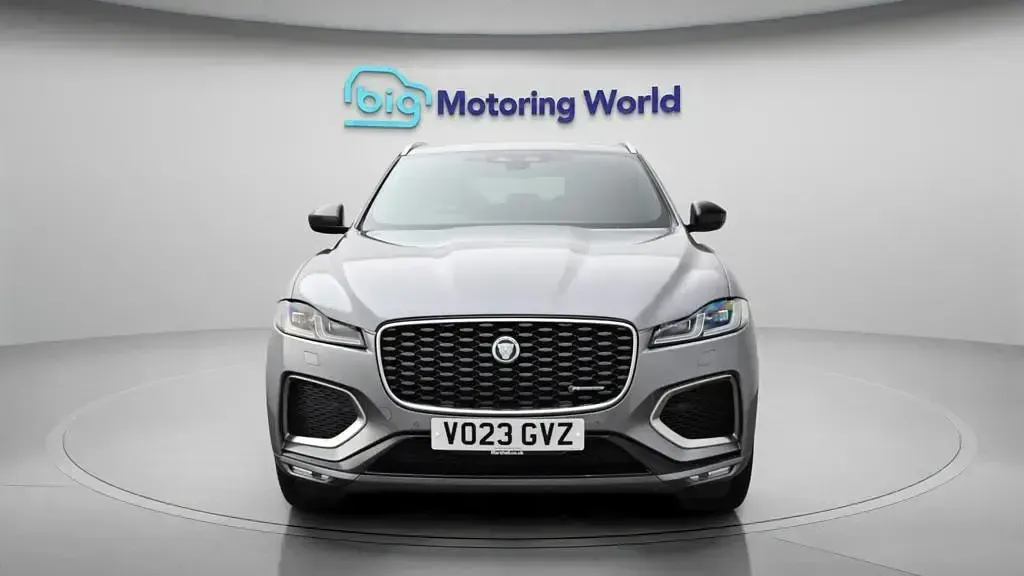 Used Jaguar F-Pace R-Dynamic 300 HP (220 kW) 2023 Grey SUV
