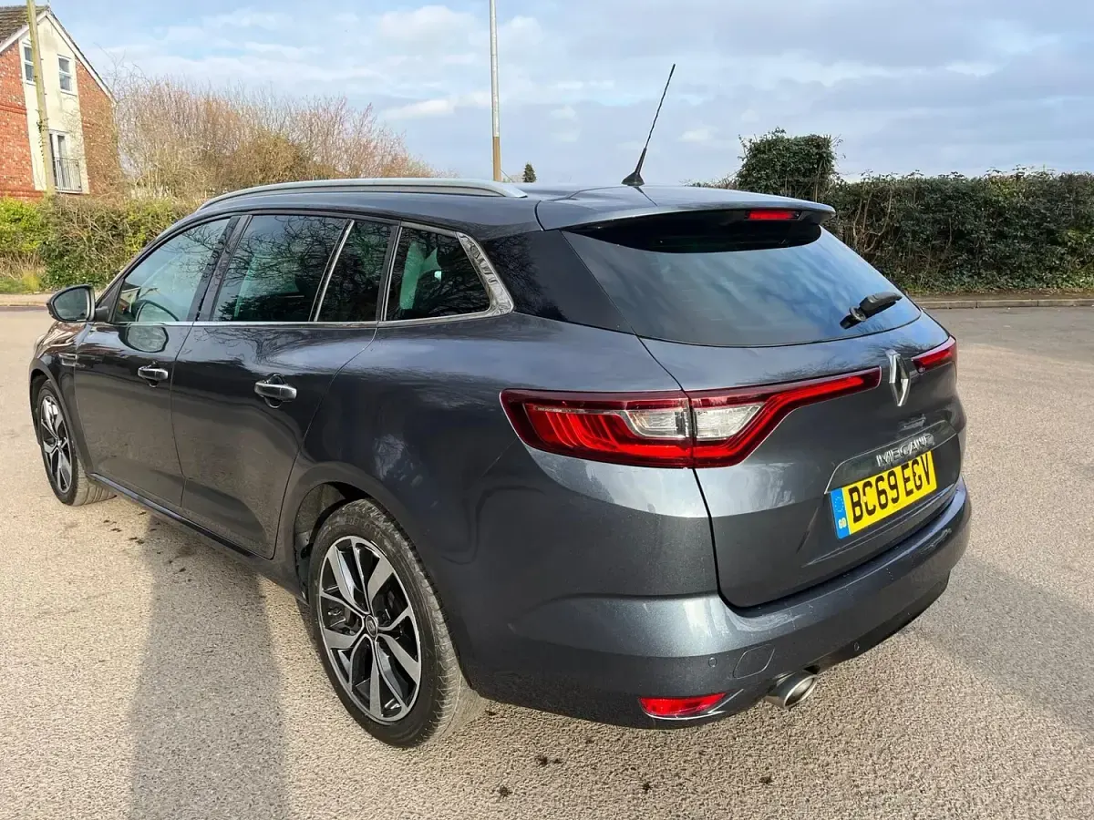 Used Renault Mégane GrandTour Iconic 2020 Grey Estate