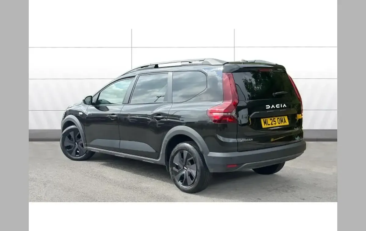 Used Dacia Jogger Expression 108 HP (79 kW) 2025 Black MPV
