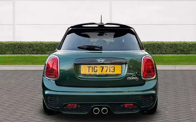 Begagnad Mini Cooper S Hatch 192 HK (141 kW) 2018 Grön Halvkombi
