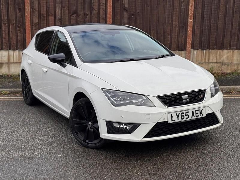 White Used 2015 Seat Leon FR Hatchback | £7,995 (Fair price) - Image 1/4