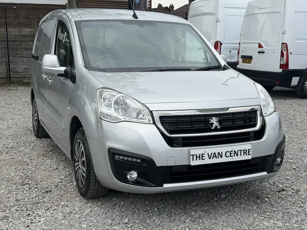 Used Peugeot Partner 2018 Silver