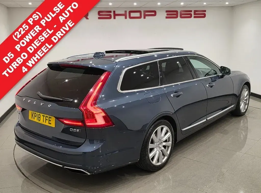 Used Volvo V90 Inscription 2018 Blue Estate