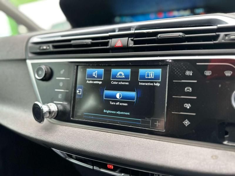 Used Citroën Grand C4 Picasso Exclusive 115 HP (84 kW) 2014 Red MPV