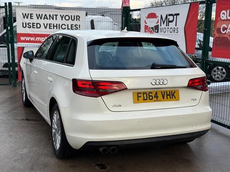 Used Audi A3 Sportback Comfort 2014 White Hatchback