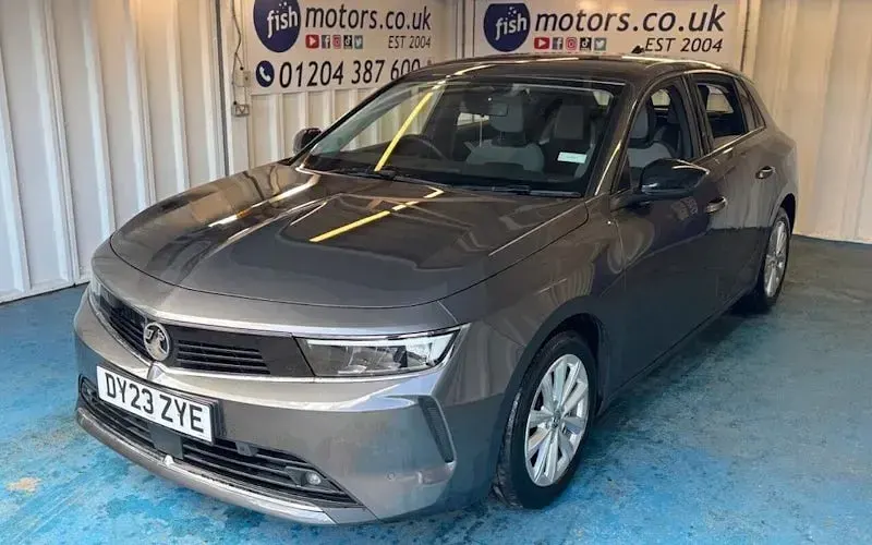 Used Vauxhall Astra Design Edition 131 HP (96 kW) 2022 Hatchback
