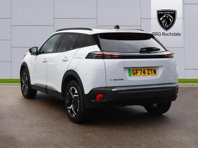 Used Peugeot e-2008 Allure 100 kW (136 HP) 2024 White SUV