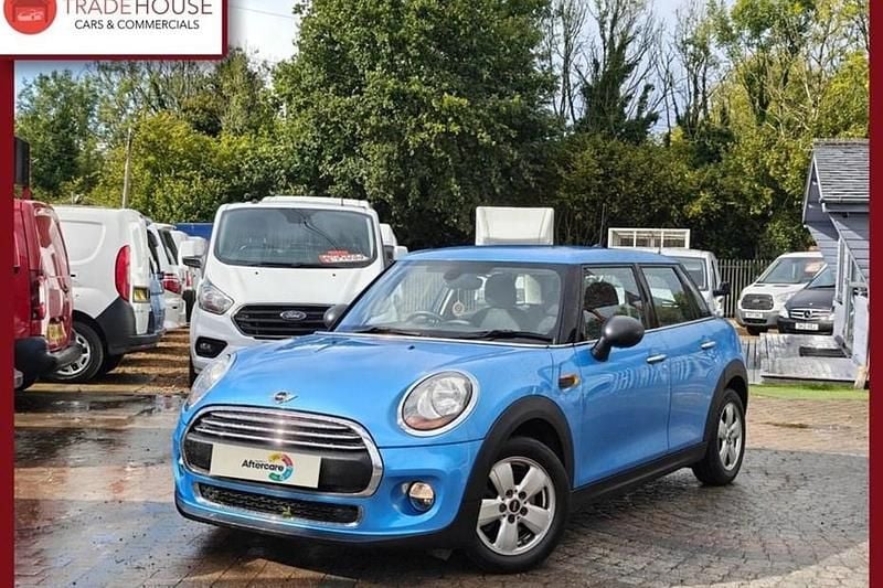 Blue Used 2015 Mini ONE Hatch Hatchback | £7,901 (Fair price) - Image 1/1