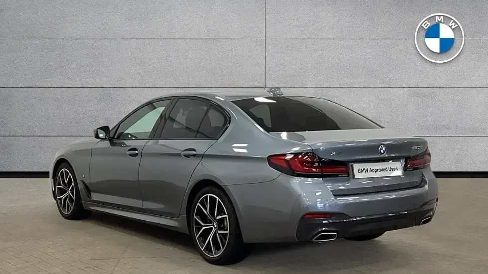 Used BMW 520 M Sport 187 HP (137 kW) 2022 Blue Sedan