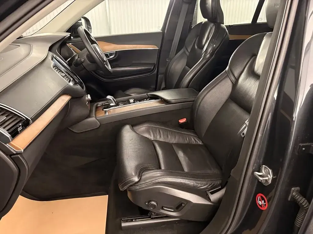Usado Volvo XC90 Inscription 2018 Gris SUV