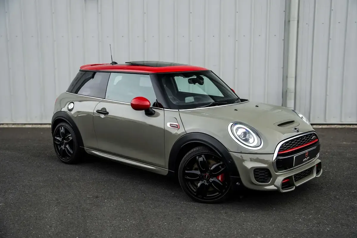 Used Mini John Cooper Works Hatch 228 HP (167 kW) 2018 Grey Hatchback