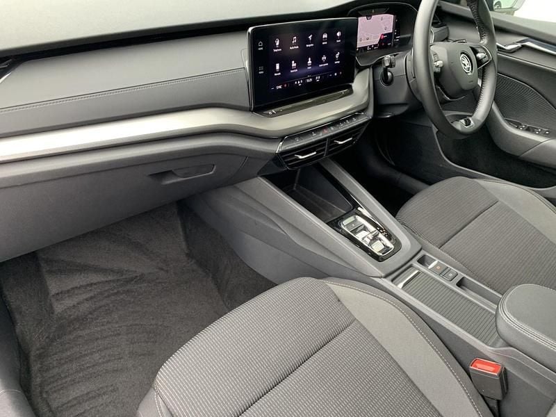 Used Skoda Octavia SE Technology 116 HP (85 kW) 2022 Blue Estate