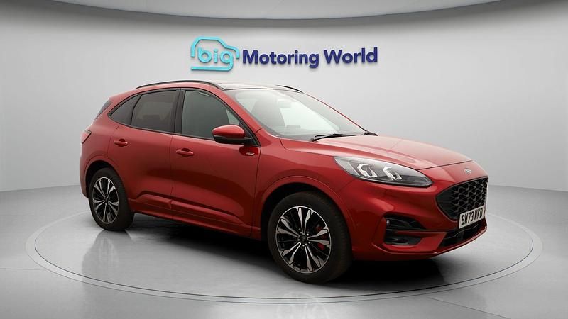 Used 2023 Ford Kuga ST-Line X SUV | £22,300 (Fair price) - Image 1/4