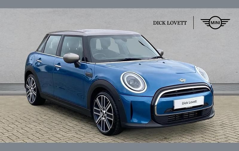 Used Mini Cooper Exclusive 134 HP (98 kW) 2022 Blue Hatchback