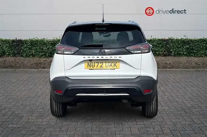 Used Vauxhall Crossland Ultimate 110 HP (80 kW) 2022 White SUV