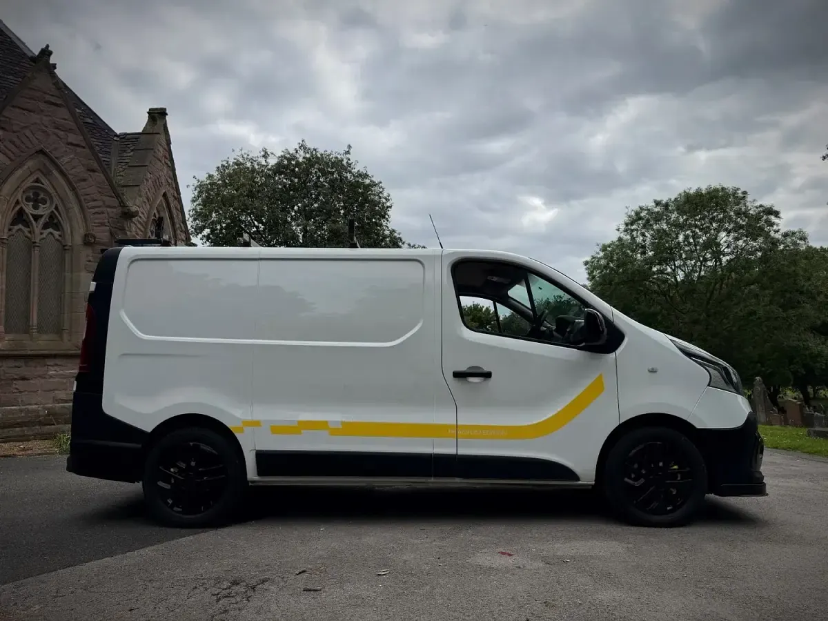 Used Renault Trafic Business 2017 White MPV