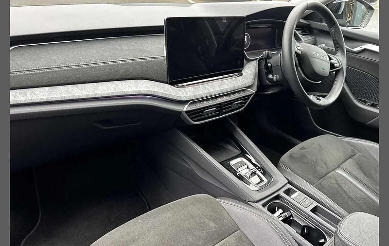 Used Skoda Octavia SE L 150 HP (110 kW) 2025 Black magic pearl effect Estate