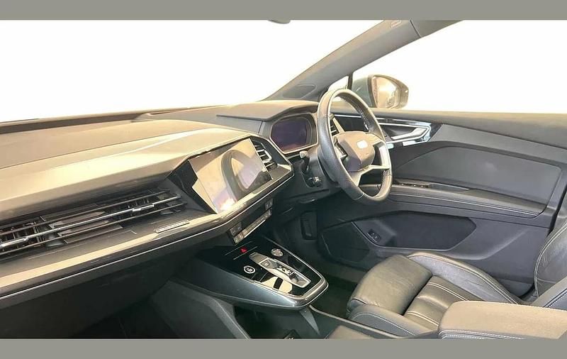 Used Audi Q4 e-tron S-Line 150 kW (204 HP) 2023 Blue SUV