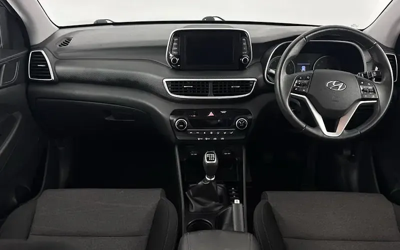 Used Hyundai Tucson SE 132 HP (97 kW) 2019 Blue SUV