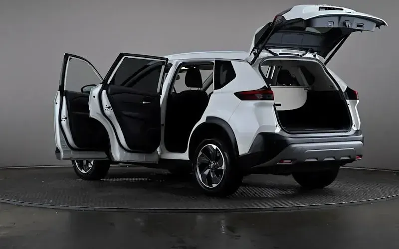 Used Nissan X-Trail N-Connecta 213 HP (156 kW) 2025 White SUV