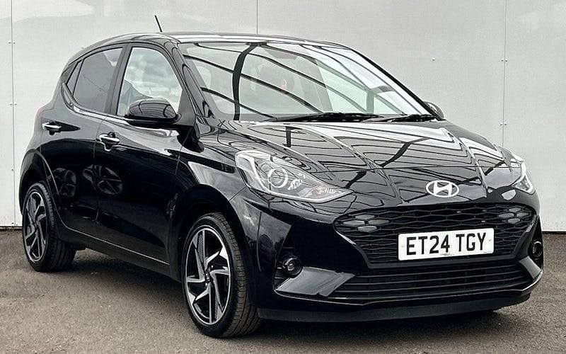 Used 2025 Hyundai i10 Premium Hatchback | £15,475 (Fair price) - Image 1/4