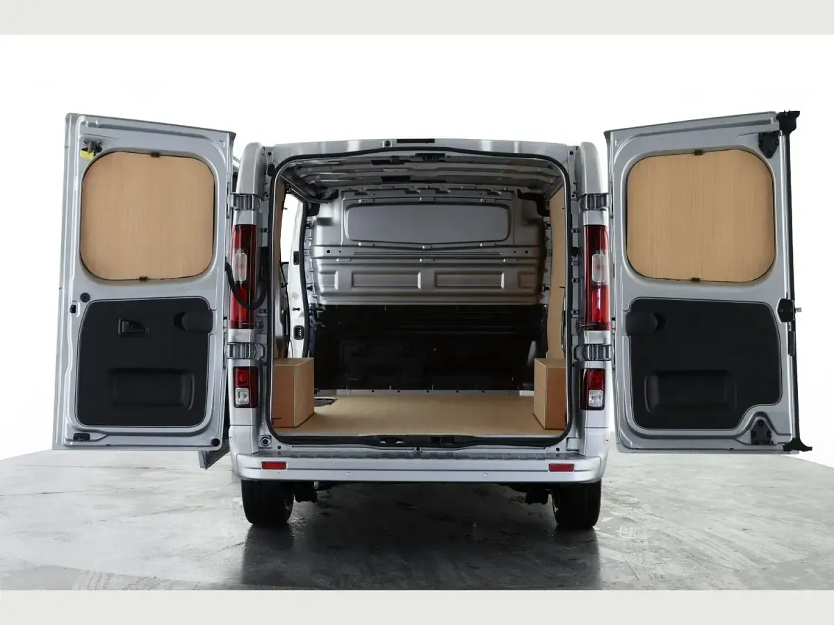 New Renault Trafic 2025 Grey MPV