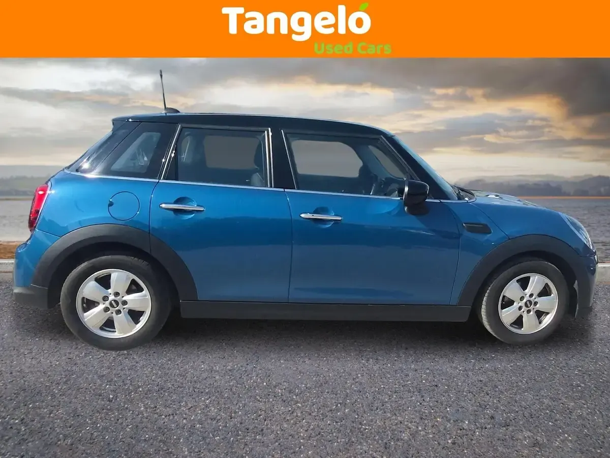 Used Mini Cooper Classic 136 HP (100 kW) 2022 Blue Hatchback