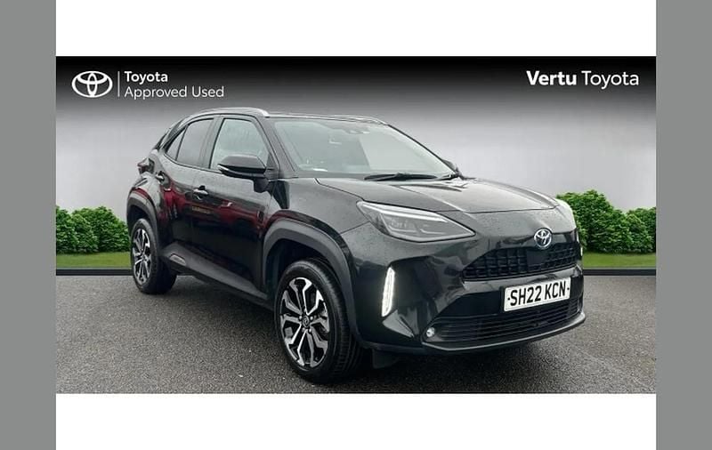 Used Toyota Yaris Cross Design 113 HP (83 kW) 2022 Black SUV