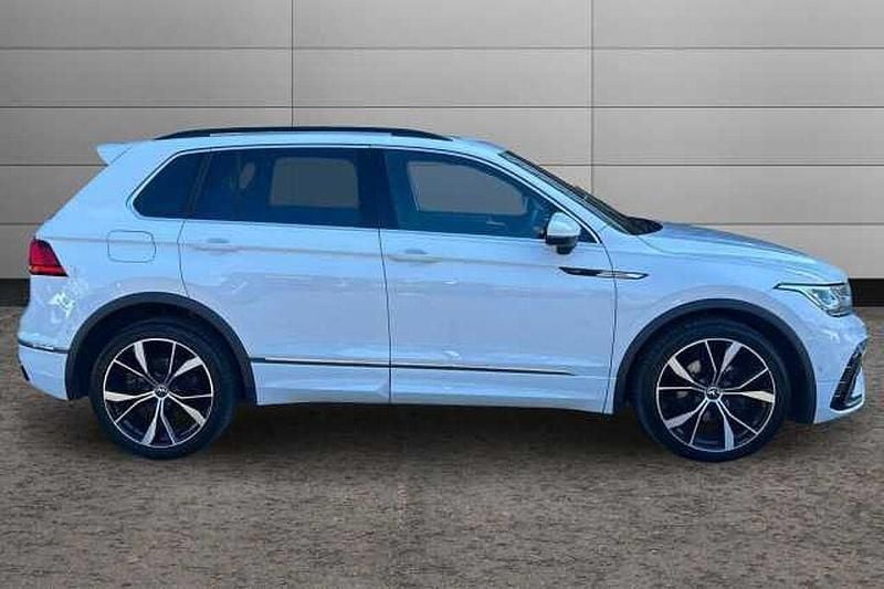Usado VW Tiguan R-line 150 HP (110 kW) 2022 Branco SUV